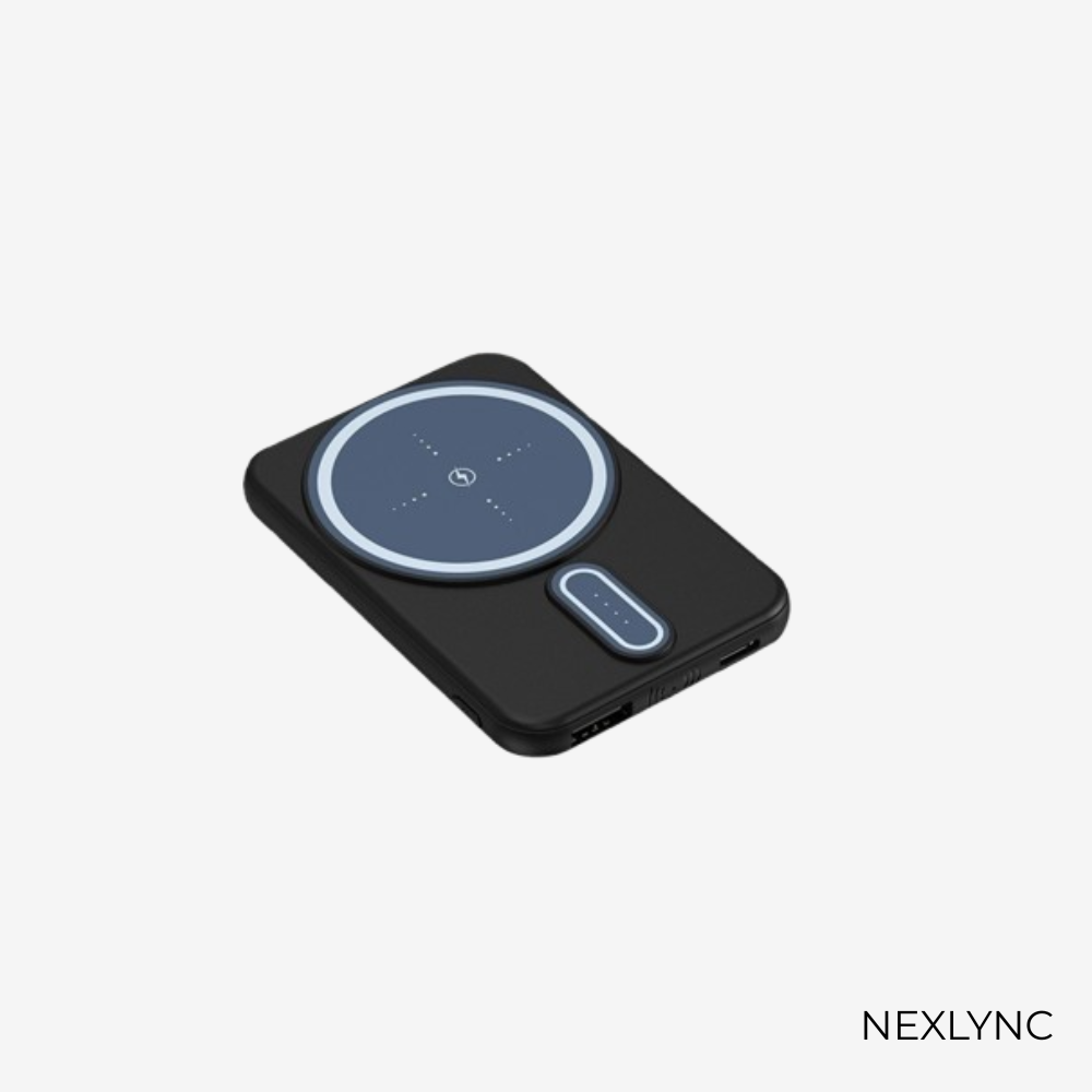 3-in-1 Magnetic Wireless Charging Station — Multi-Device Charging Dock